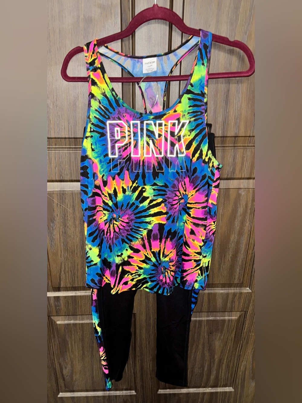 🌈 PINK Victoria’s Secret Active Tie-Dye Workout Set – Tank + Leggings - Picture 5 of 7